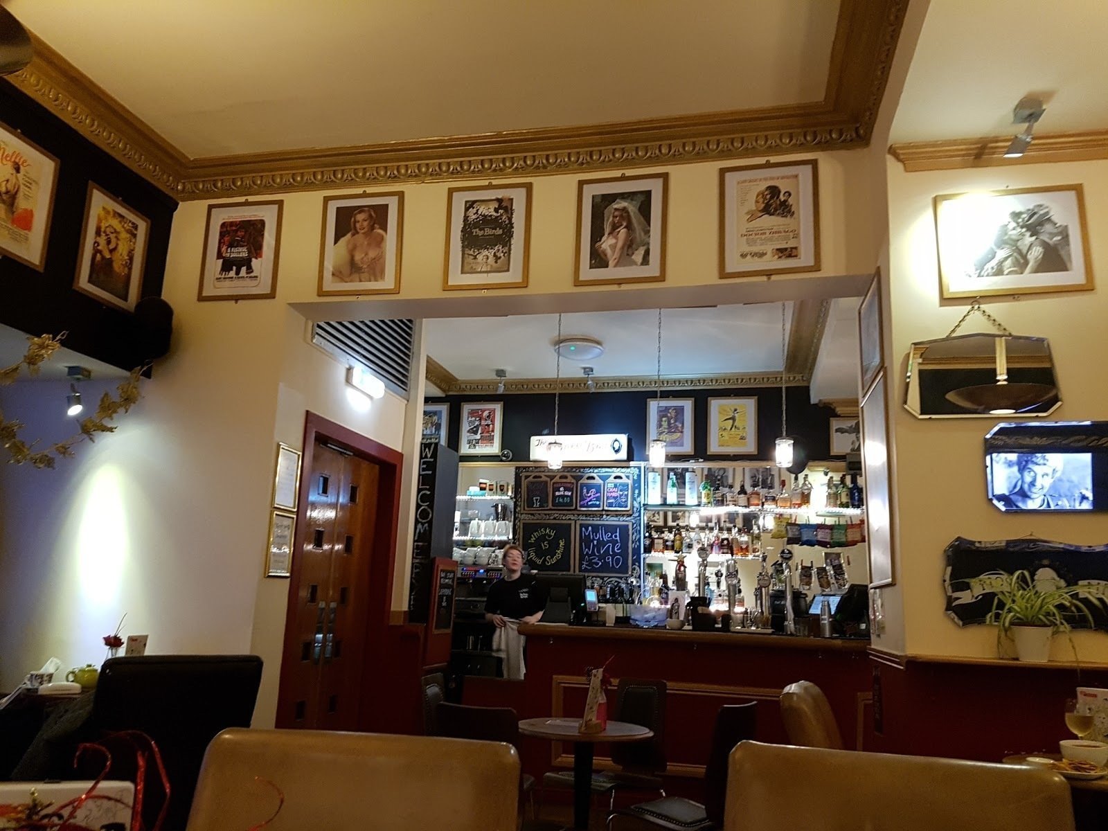 Cameo Picturehouse A WorkFriendly Place in Edinburgh